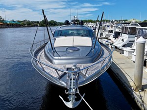 My Way 5 72 PERSHING 2009 BOW PROFILE