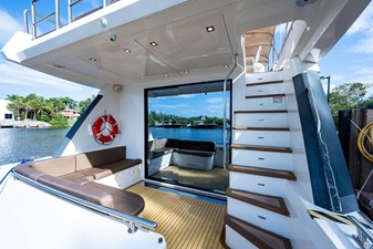 44 Powercat 15 44_overblue_powercat_cockpit_1