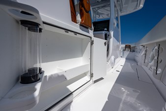REEL DOOZY 27 38_jupiter_reel_doozey_cockpit_10