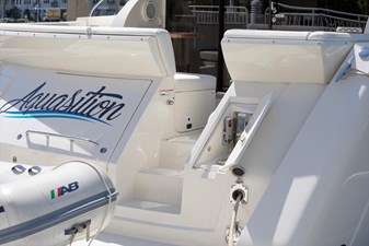 AQUASITION 7 AQUASITION Carver C52 Coupe