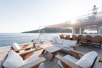 KORU 37 Upper Deck Lounge