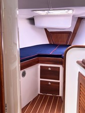 HERON 13 V-berth with Cushions