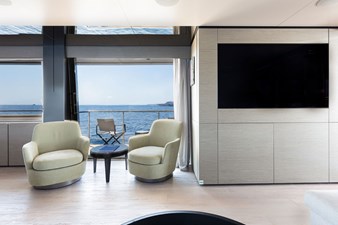 HAIAMI 30 MAIN DECK SALOON (2)