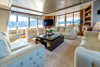 RIVIERA LIVING 44 