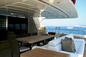 FIFTEEN 4 aft deck