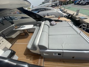 PRINCESS V58 18 Princess V58