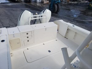 Pursuit 3070 Center Console 8 9306977_20240321075359323_1_LARGE