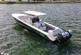 2014 Nor-Tech 390 Sport Cuddy 13 
