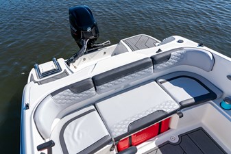 Bayliner M15  14 