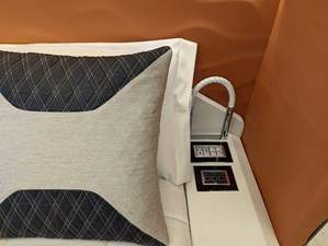 - 44 49_2023 Astondoa 677 Coupe