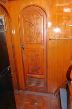 LOVE U 2 26 Guest Head