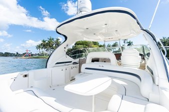 Sea Ray 420 Sundancer 11 