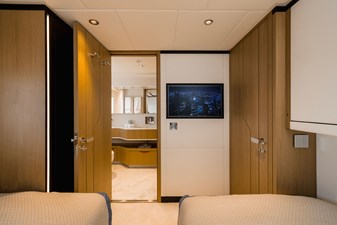 MAJESTY 120 27 