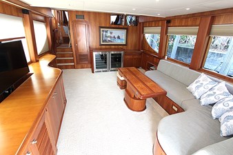 Symbol 62' Pilothouse 1 Salon