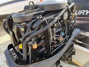 16' Bentley 2013 Encore 15 