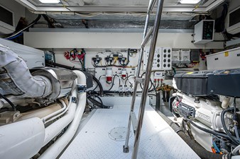 2017 Cruisers Yachts 60 Cantius 78 