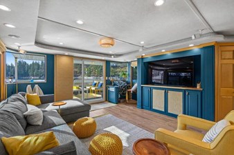 2000 Sumerset House Boat 3 