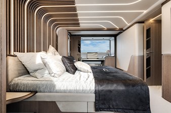 Yacht 47 Master Stateroom