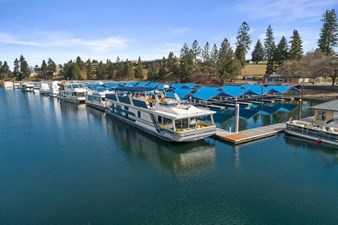 2000 Sumerset House Boat 42 