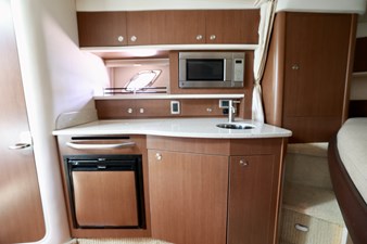 ANTANI 26 330-SUNDANCER-SEA-RAY-2014-YACHTSBLUE-GALLEY-2