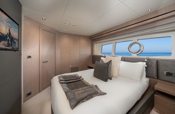EOS 31 VIP CABIN 