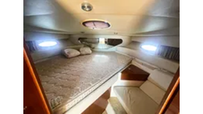 2005 Regal 3560 Commodor 14 