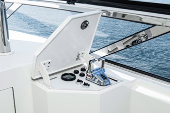Nauti N Nice 23 