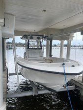 - 1 2_1992 22ft Mako 221 CC