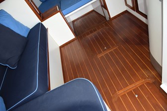 RAMPAGE 30 Teak and Holly cabin sole