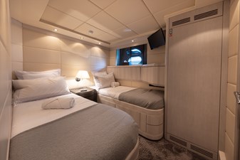 LAUREN V 10 LAUREN V-SECOND TWIN CABIN 2