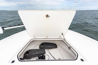 28' Caymas 281HB Center Console 60 