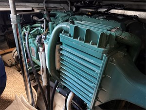 36' Carver 2003 360 Sport Sedan 26 