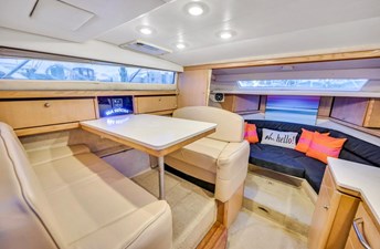 1999 Bayliner 3255 Avanti 21 