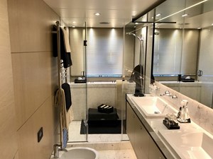 Ms Felice 11 Master bathroom