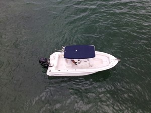 2015 Boston Whaler 220 Outrage 9 