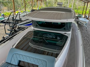 2022 Axopar 37 XC Cross Cabin Brabus 13 