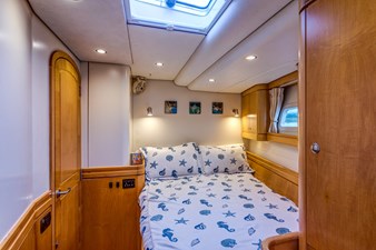 LADY K 33 Guest #1 Stateroom