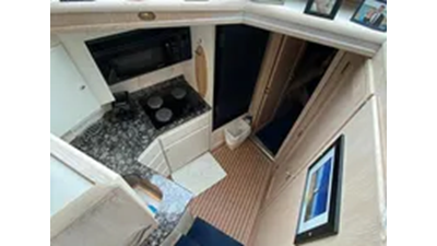 1991 Hatteras 40 Motor Yacht 102 