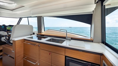 Lorax 39 2024 Tiara Yachts 48 LE