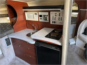 2001 RINKER 310 FIESTA VEE 9 