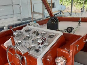 1962 Chris-Craft Constellation 25 