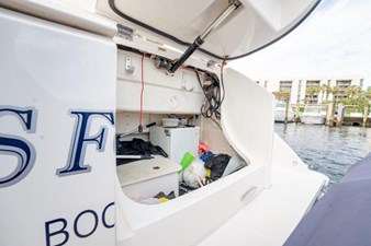 IT'S FOR YOU TOO 29 Cockpit - Power Storage &  Swim-Tender Deck Platform