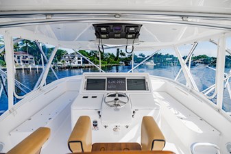 Farther & Sun 60 Flybridge Helm