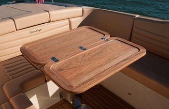 2013 Chris-Craft Launch 32 16 