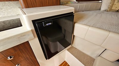 2016 Grady-White Express 330 43 