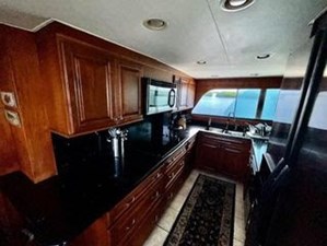 1976 Broward 75 Flybridge MY 3 