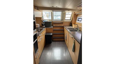 2016 Lagoon 630 Motor Yacht 15 