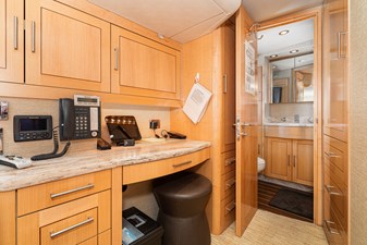 Nauti N Nice 81 