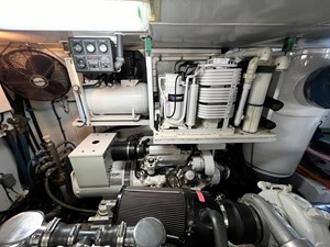 2001 Broward Raised Pilothouse MY 69 