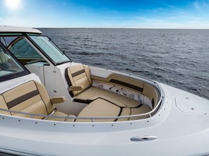 2019 Pursuit DC 325 Dual Console 8 
